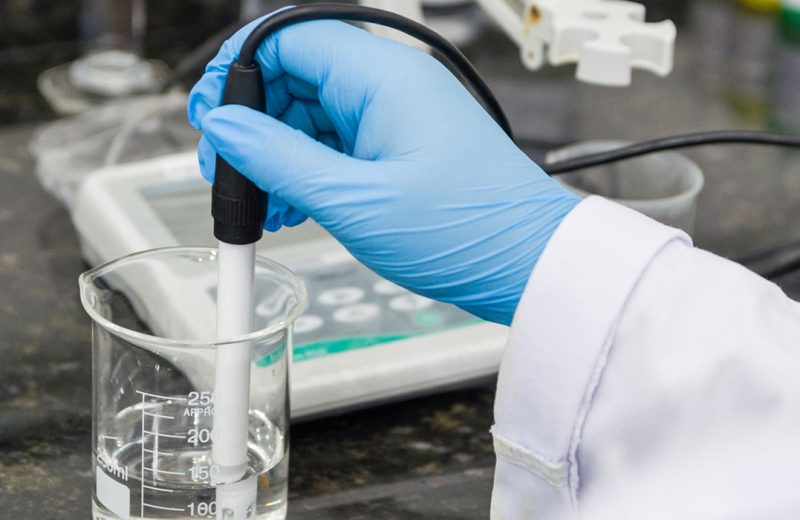 como funciona o phmetro